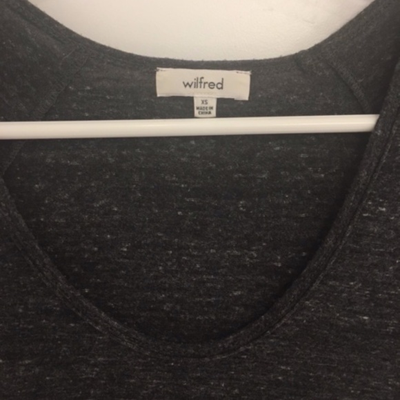 Aritzia Wilfred T-Shirt - Picture 2 of 3